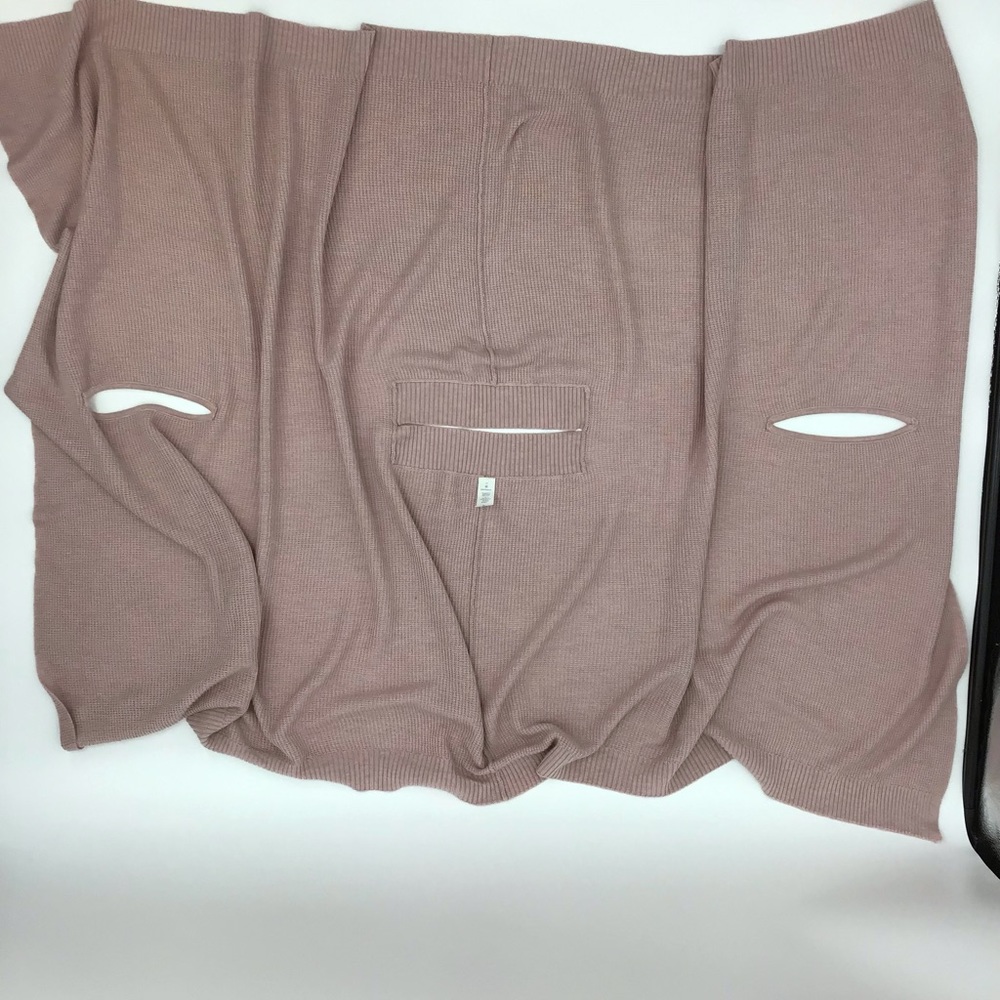 Lululemon Forward Flow Cape Pink Poncho Scarf - Picture 6 of 14